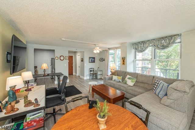 300 Main St 301, Little Falls Twp., NJ 07424