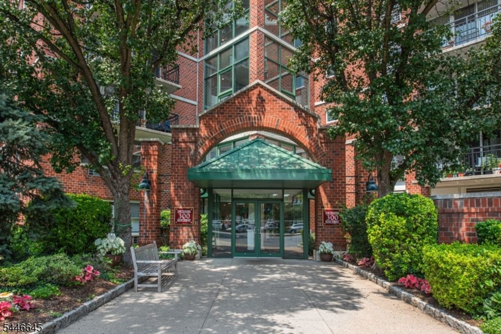 300 Main St 301, Little Falls Twp., NJ 07424