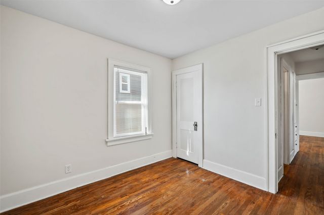 3001 Center Street, Des Moines, IA 50312