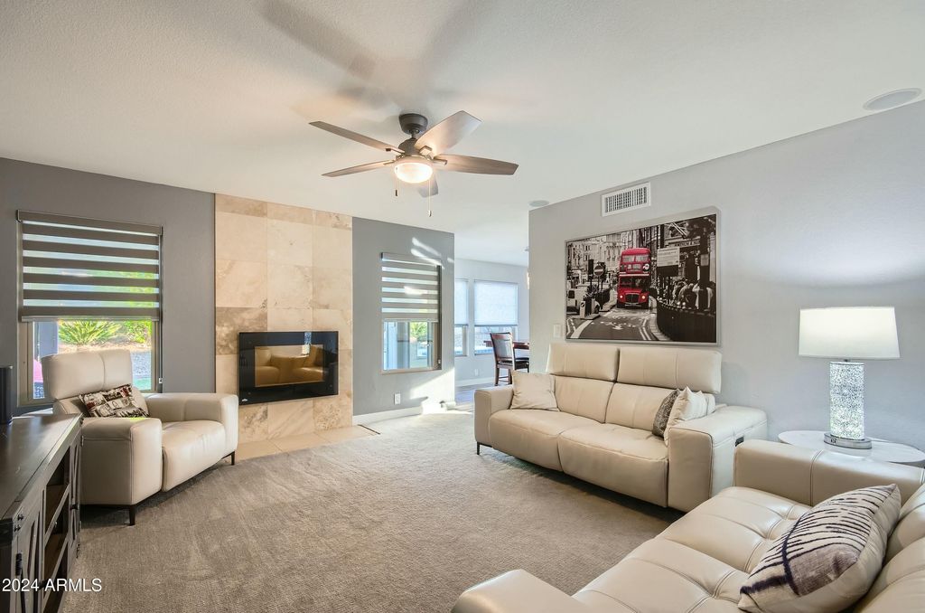 Image 13 of property listing at 6444 E PARADISE Lane, Scottsdale, AZ 85254
