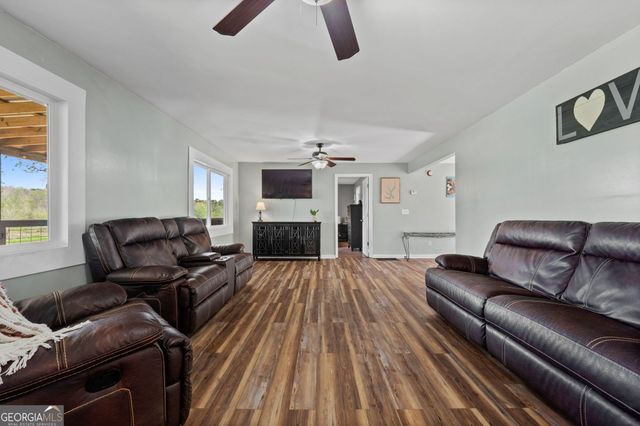 532 Henry Higgins Road, Jackson, GA 30233