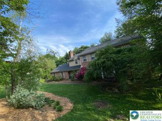 4804 Parkview Drive South, Lower Macungie Twp, PA 18049