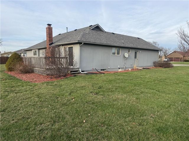 416 Heather Street, Burlington, KS 66839