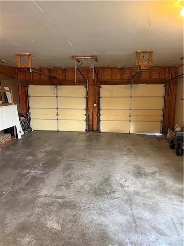 416 Heather Street, Burlington, KS 66839
