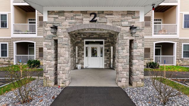 2 Henry David Dr Unit 207, Nashua, NH 03062