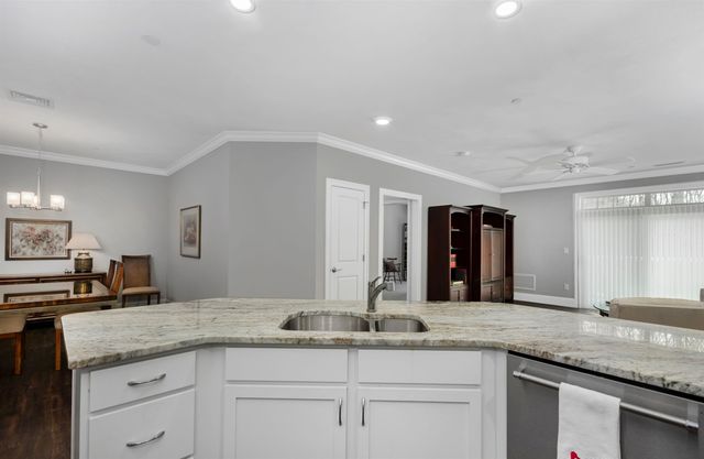 2 Henry David Dr Unit 207, Nashua, NH 03062