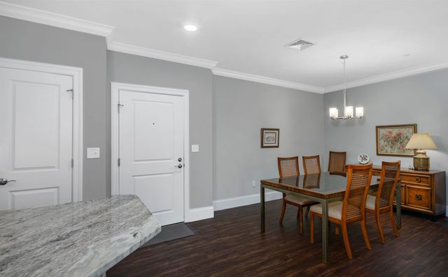 2 Henry David Dr Unit 207, Nashua, NH 03062