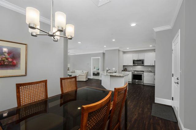 2 Henry David Dr Unit 207, Nashua, NH 03062