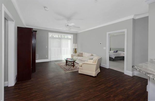 2 Henry David Dr Unit 207, Nashua, NH 03062