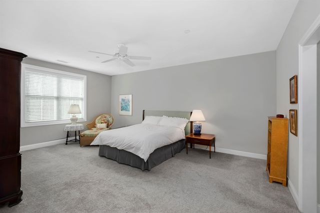 2 Henry David Dr Unit 207, Nashua, NH 03062