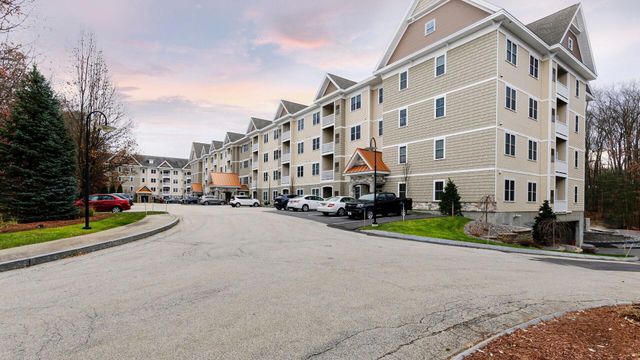 2 Henry David Dr Unit 207, Nashua, NH 03062