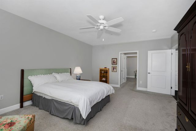 2 Henry David Dr Unit 207, Nashua, NH 03062