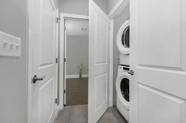 2 Henry David Dr Unit 207, Nashua, NH 03062