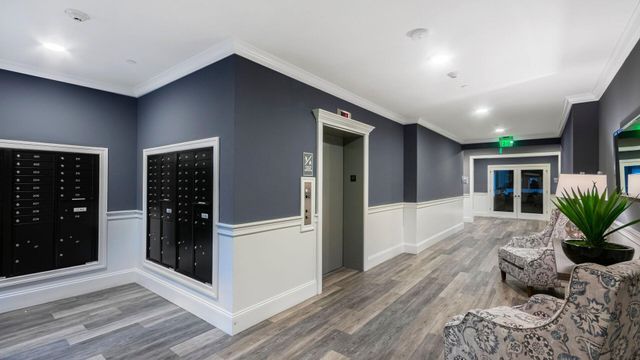 2 Henry David Dr Unit 207, Nashua, NH 03062