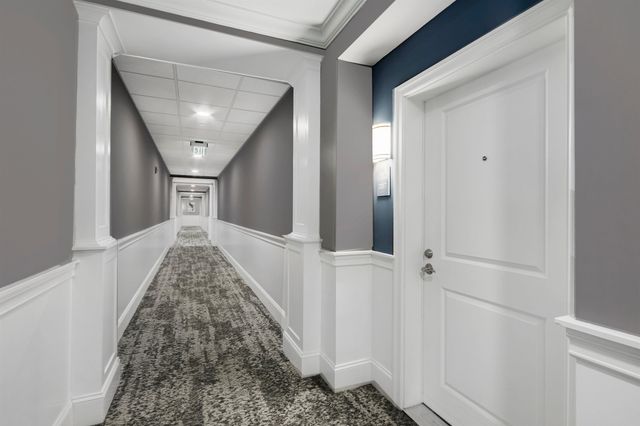 2 Henry David Dr Unit 207, Nashua, NH 03062