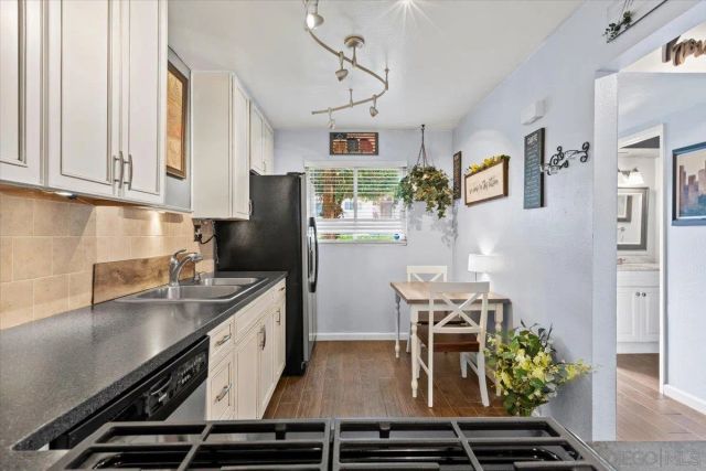 6821 Alvarado Road 2, San Diego, CA 92120