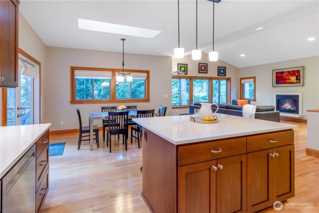 1 Rosebud Place, Bellingham, WA 98229