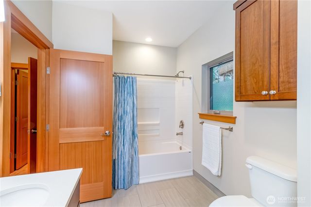 1 Rosebud Place, Bellingham, WA 98229