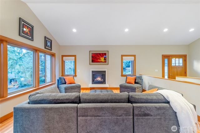 1 Rosebud Place, Bellingham, WA 98229
