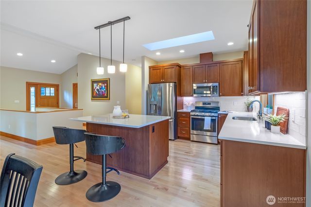 1 Rosebud Place, Bellingham, WA 98229