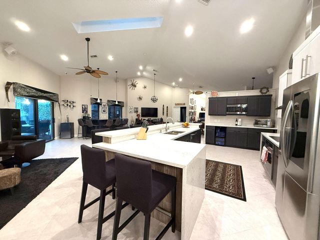 8472 NW 52nd Place, Coral Springs, FL 33067