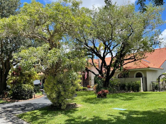 8472 NW 52nd Place, Coral Springs, FL 33067