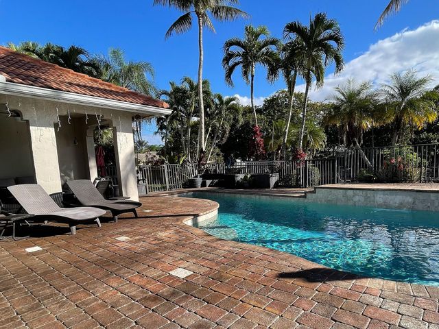 8472 NW 52nd Place, Coral Springs, FL 33067