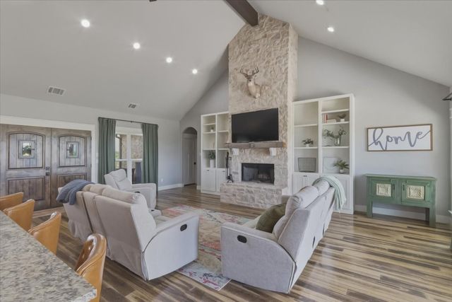 5805 S Fm 113, Millsap, TX 76066