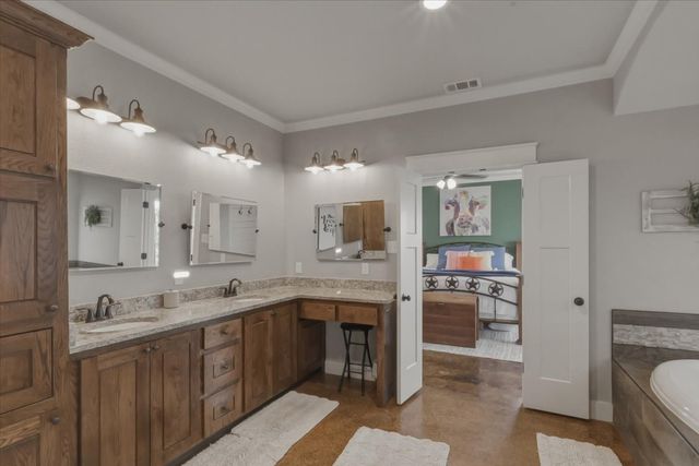 5805 S Fm 113, Millsap, TX 76066