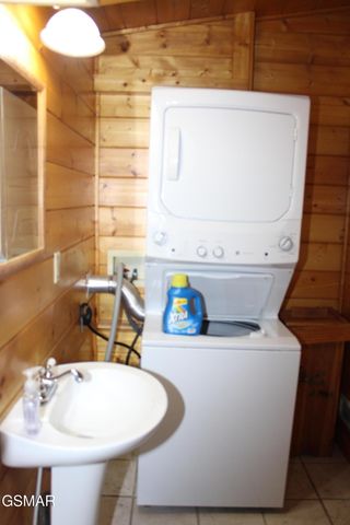 2232 E View Drive, Sevierville, TN 37876