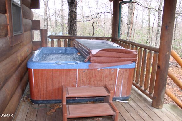 2232 E View Drive, Sevierville, TN 37876