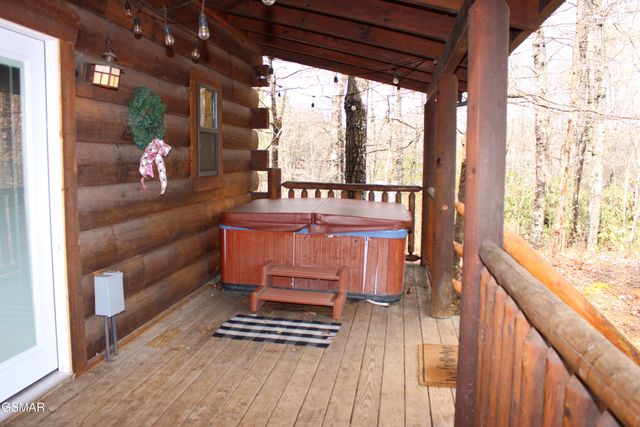 2232 E View Drive, Sevierville, TN 37876