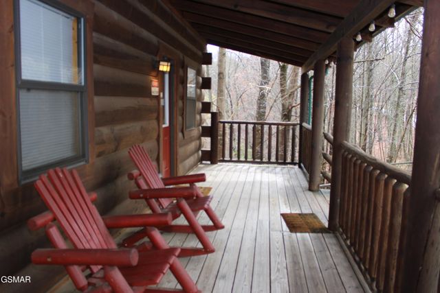 2232 E View Drive, Sevierville, TN 37876