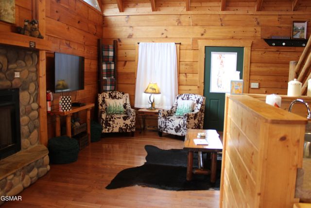 2232 E View Drive, Sevierville, TN 37876