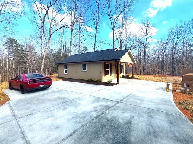 565 whippoorwill Lane, West Union, SC 29696