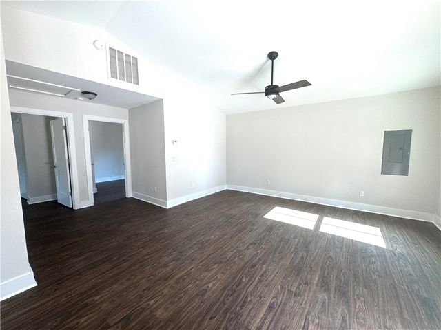 565 whippoorwill Lane, West Union, SC 29696