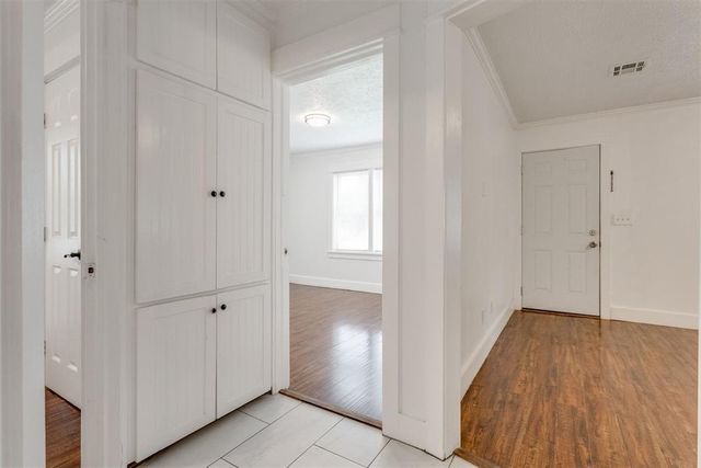 516 E Rickenbacker Drive, Midwest City, OK 73110