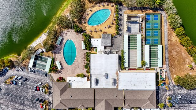 24 Golfs Edge D, West Palm Beach, FL 33417