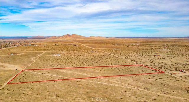 18200 E Avenue P, Palmdale, CA 93591