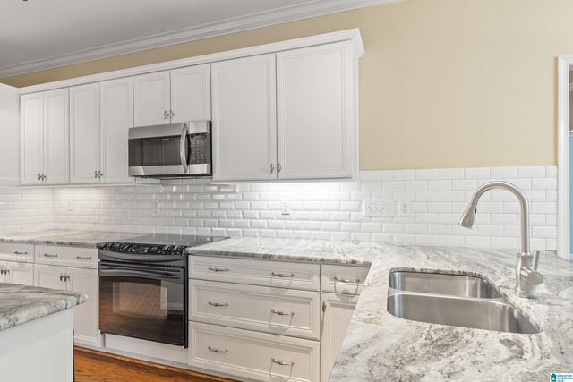 156 SCARLET LANE, Chelsea, AL 35043