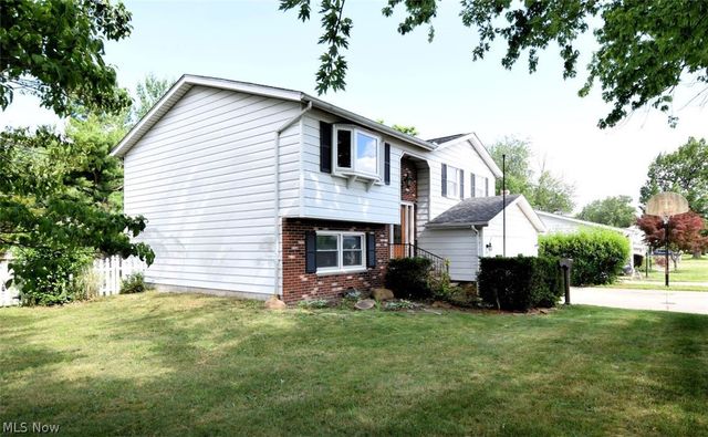 6284 Seminole Trail, Mentor, OH 44060