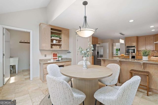 2535 The Fifth Fairway, Roswell, GA 30076