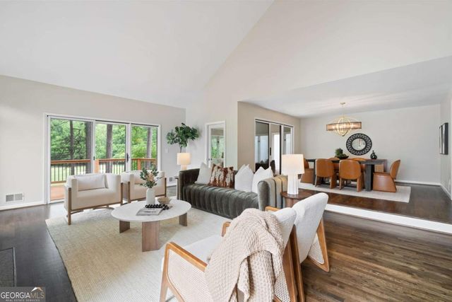 2535 The Fifth Fairway, Roswell, GA 30076