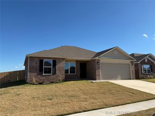 16405 S 87th East Avenue, Bixby, OK 74008