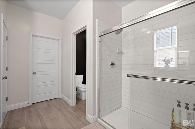 9501 Eagle Creek Drive, Shafter, CA 93263