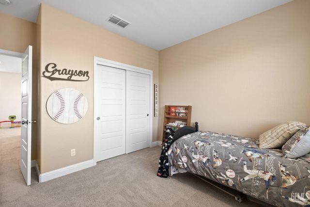 9501 Eagle Creek Drive, Shafter, CA 93263