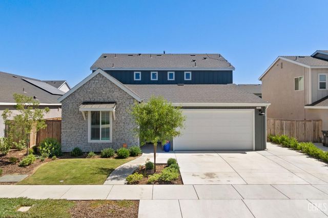 9501 Eagle Creek Drive, Shafter, CA 93263