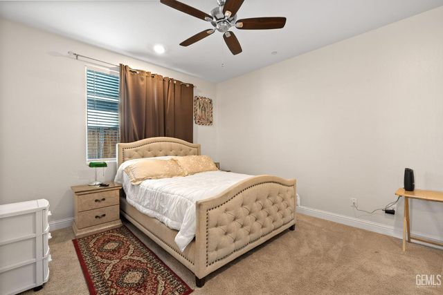 9501 Eagle Creek Drive, Shafter, CA 93263