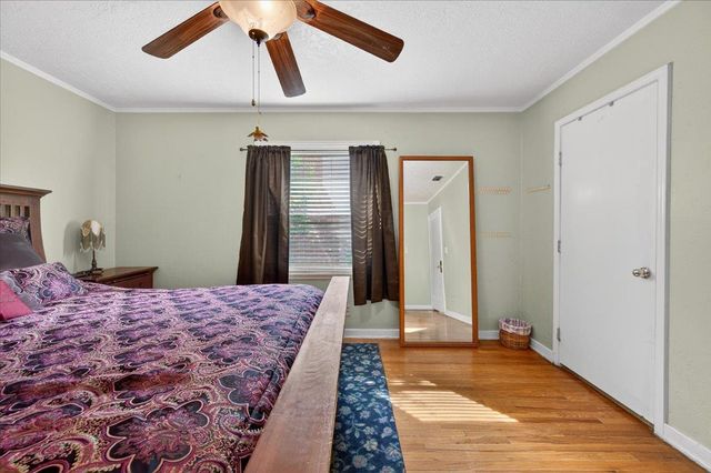 35 E Garland Avenue, Fresno, CA 93704