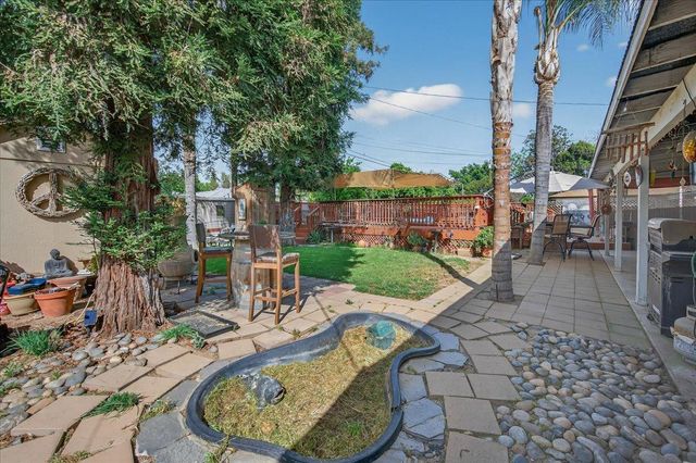 35 E Garland Avenue, Fresno, CA 93704